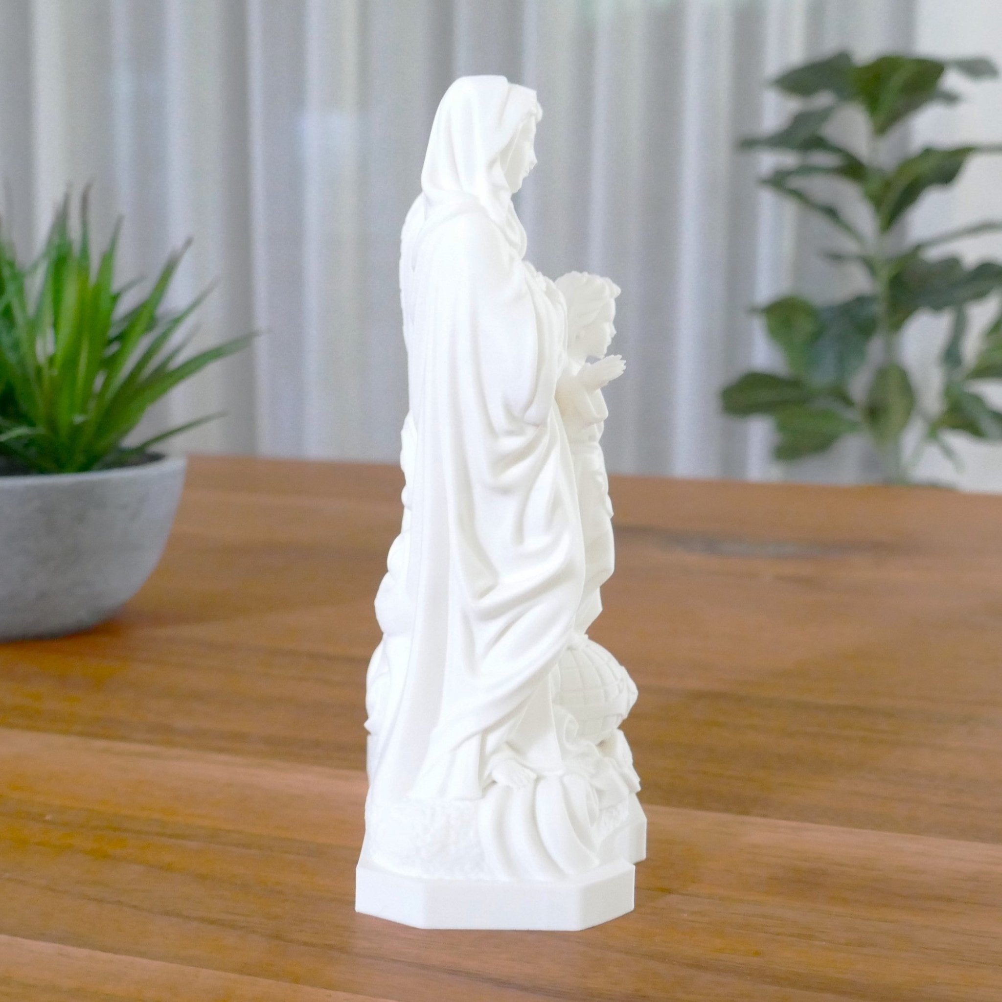 Holy Family Statue – Symbol of Faith, Love & Unity - Printform